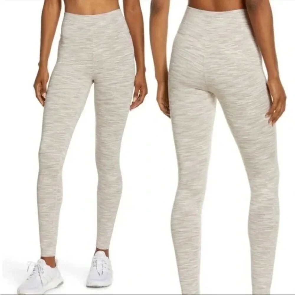 Outdoor Voices Flow 7/8 Leggings Size M (NWOT) - Picture 1 of 11